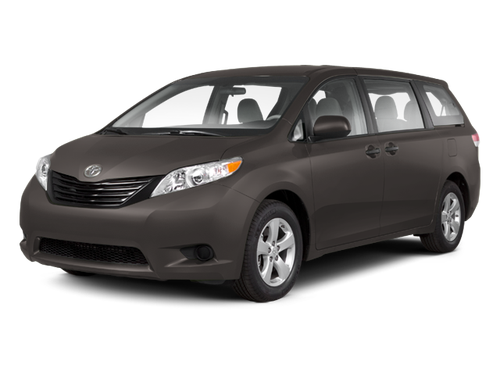 2013 Toyota Sienna XLE 8 Passenger