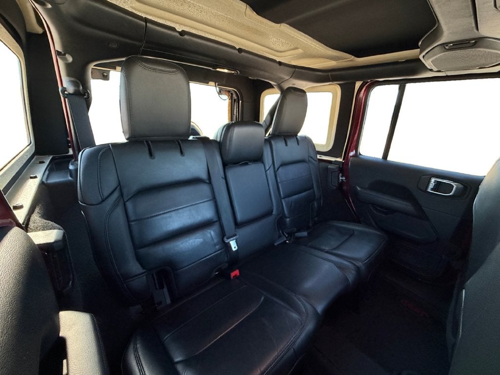 2021 Jeep Wrangler Unlimited Sahara Altitude