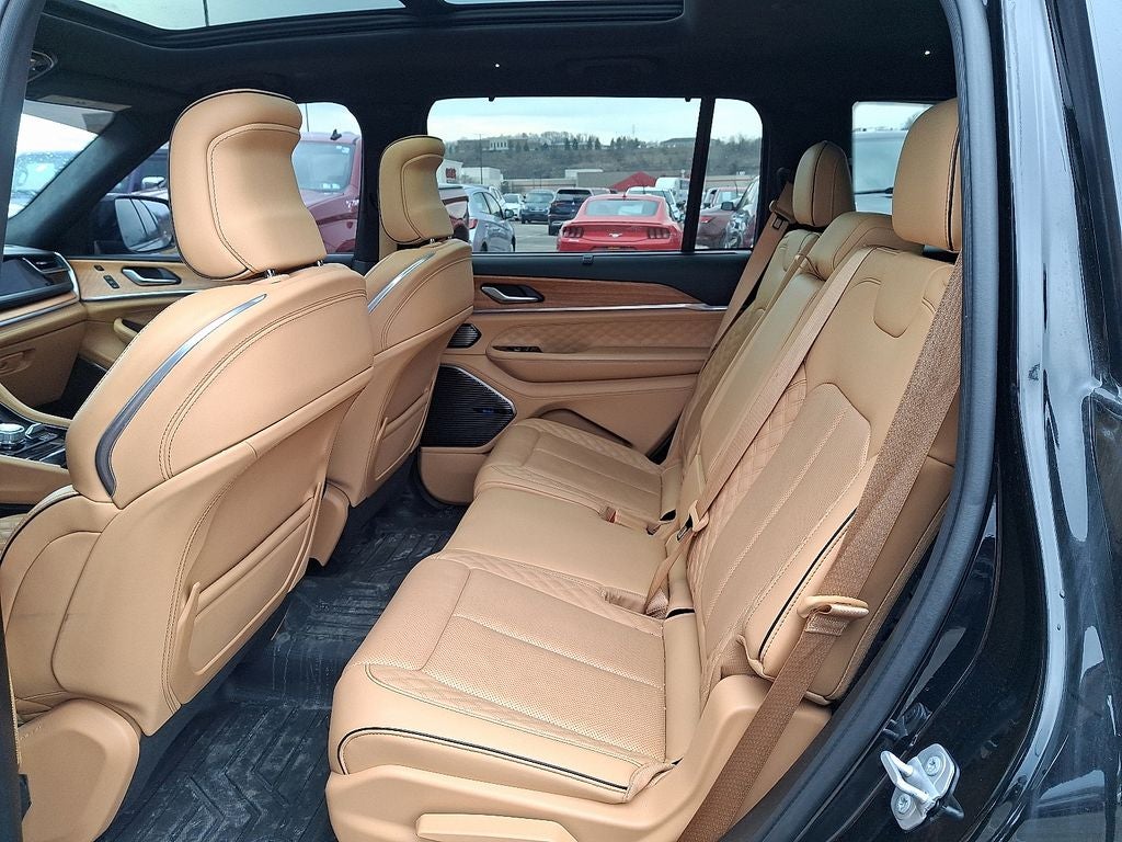 2023 Jeep Grand Cherokee L Summit