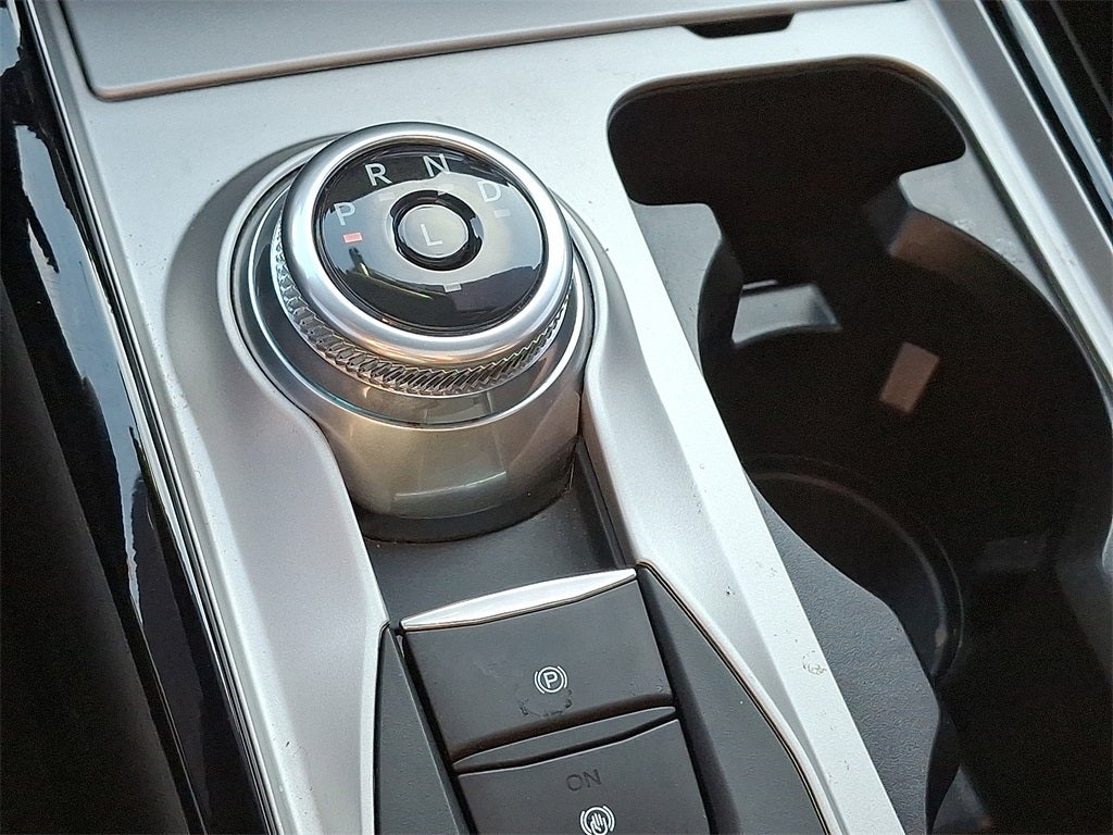 2024 Ford Explorer ST-Line