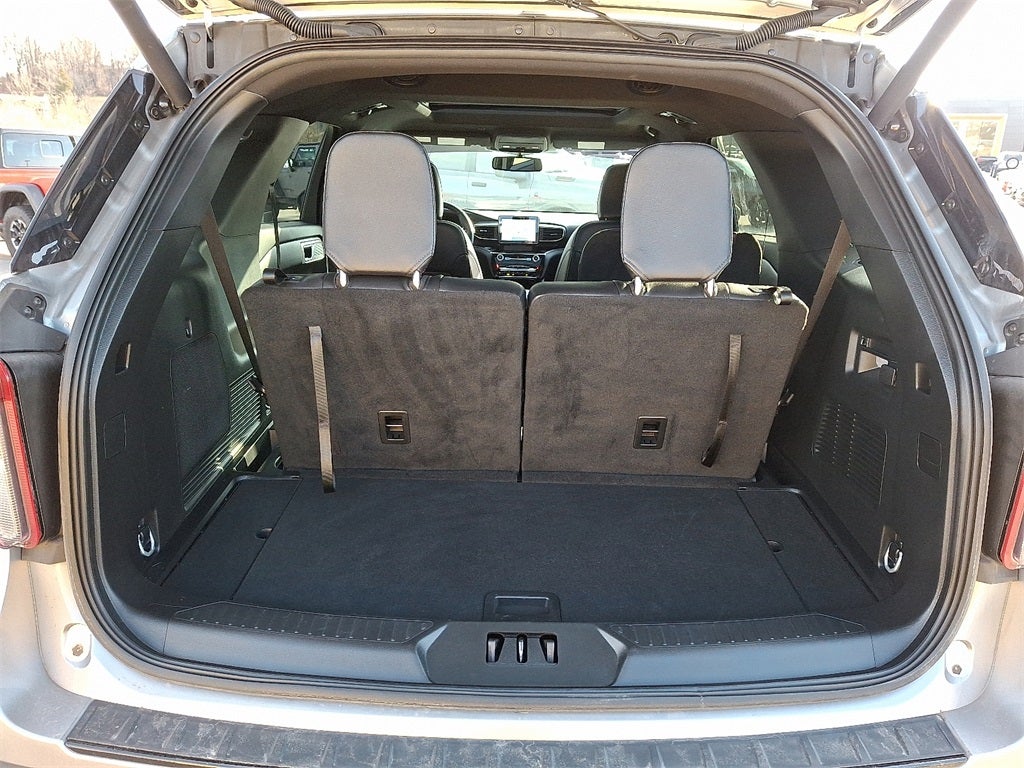 2024 Ford Explorer ST-Line