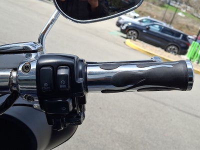 2004 Harley-Davidson FLHTCI Cruiser