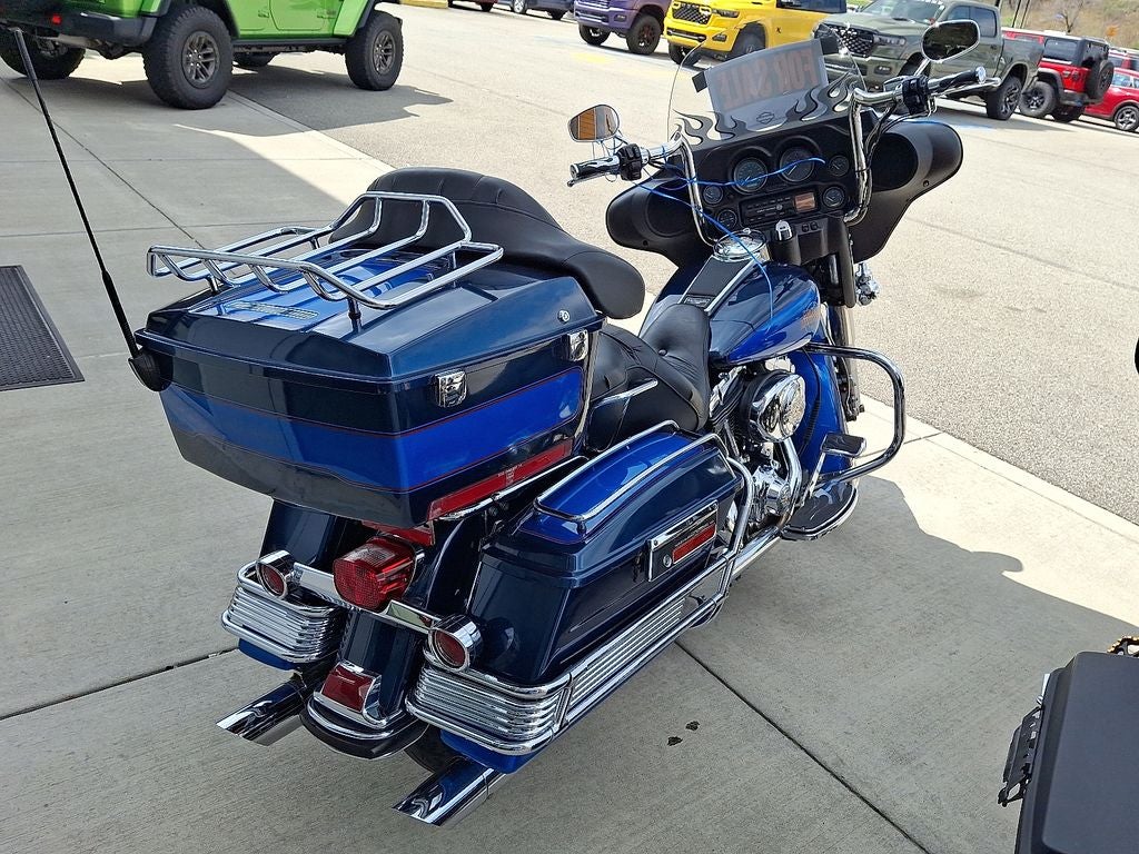 2004 Harley-Davidson FLHTCI Cruiser