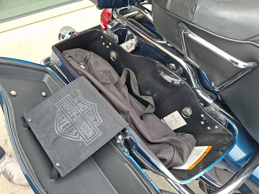 2004 Harley-Davidson FLHTCI Cruiser