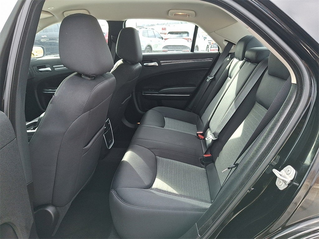 2021 Chrysler 300 Touring