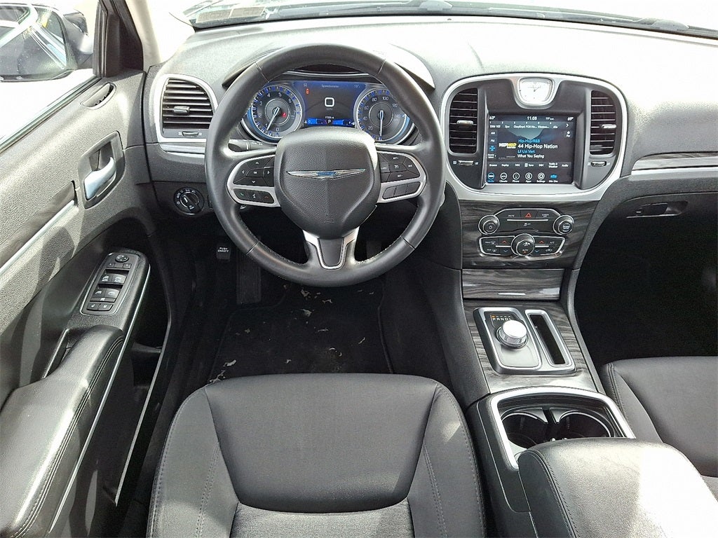 2021 Chrysler 300 Touring