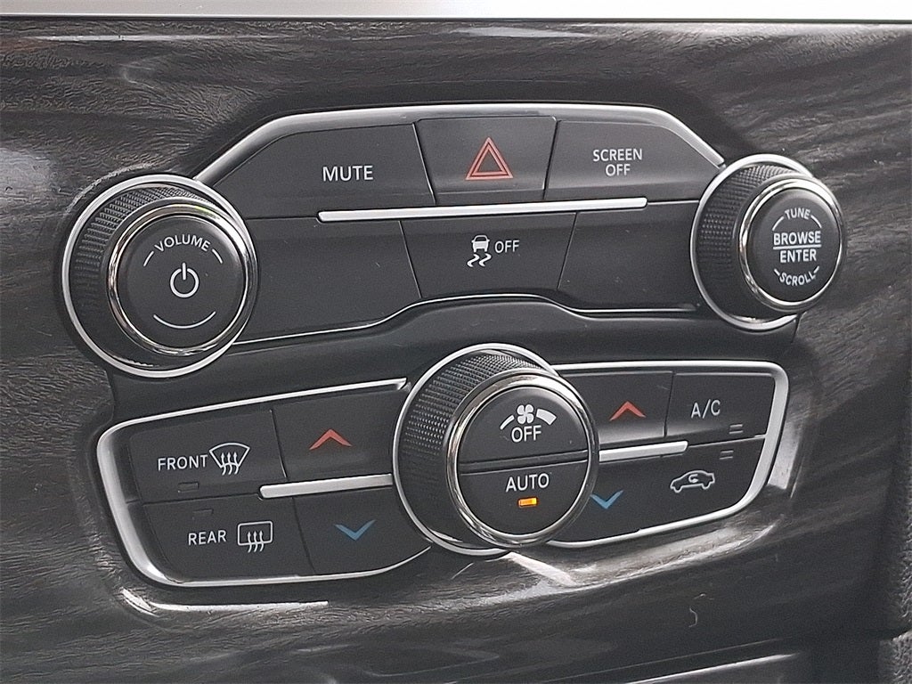 2021 Chrysler 300 Touring