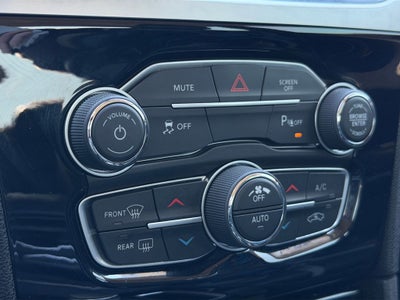 2023 Chrysler 300 Touring