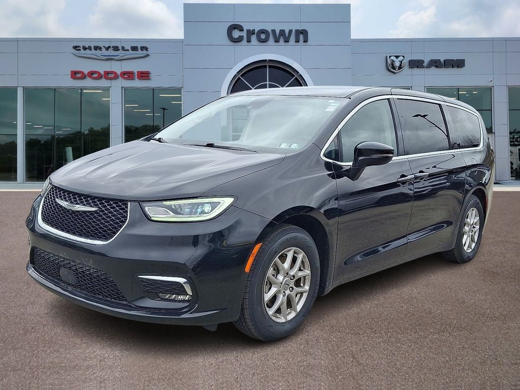 2024 Chrysler Pacifica Touring L