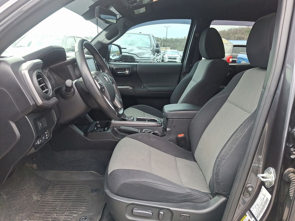 2022 Toyota Tacoma TRD Off-Road V6