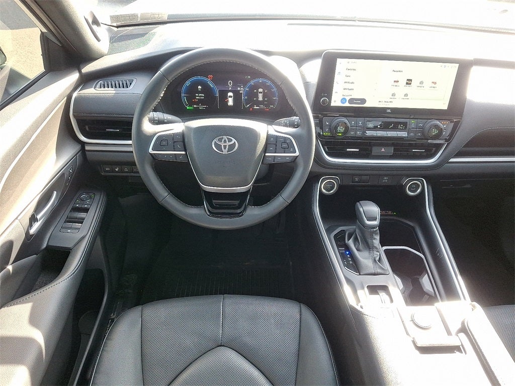 2025 Toyota Grand Highlander Hybrid Base