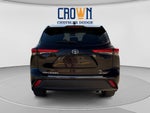 2020 Toyota Highlander LE