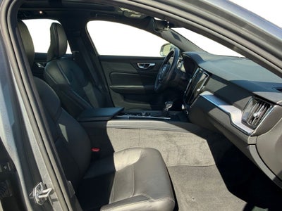 2020 Volvo S60 T5 Momentum