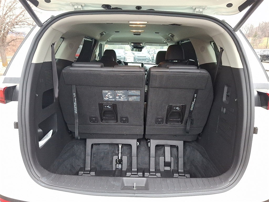 2024 Kia Carnival EX