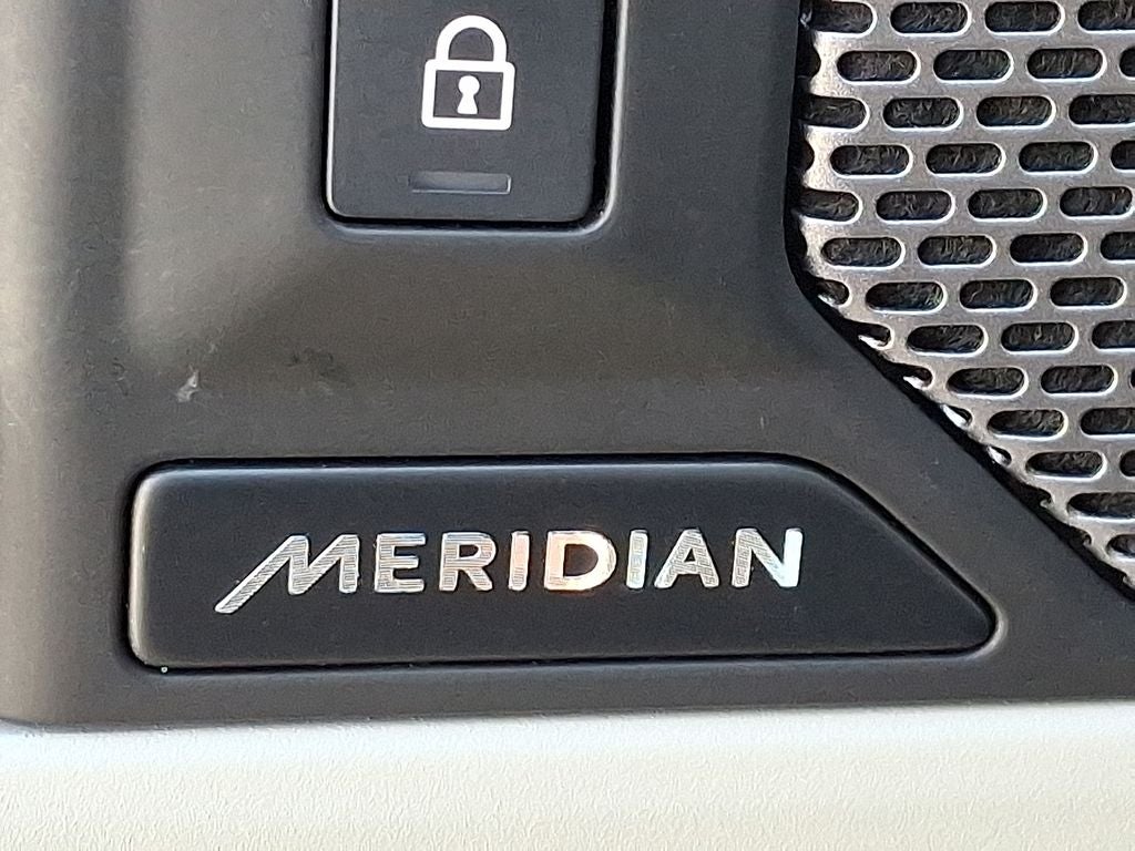 2024 Land Rover Defender 110 X-Dynamic SE