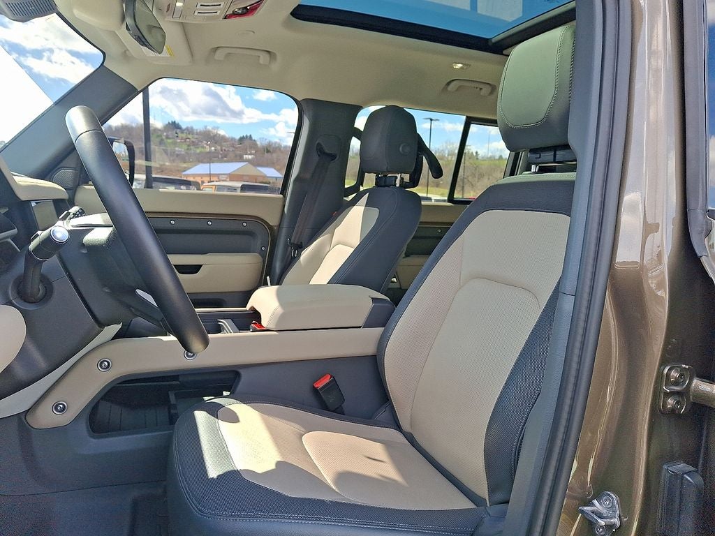 2024 Land Rover Defender 110 X-Dynamic SE