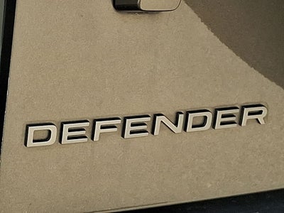 2024 Land Rover Defender 110 X-Dynamic SE