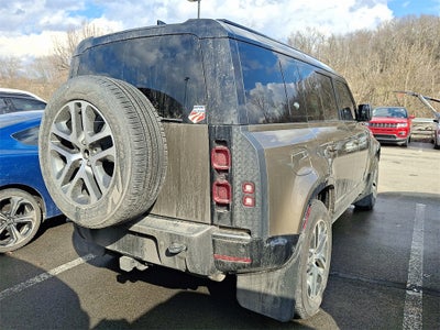 2024 Land Rover Defender 110 X-Dynamic SE