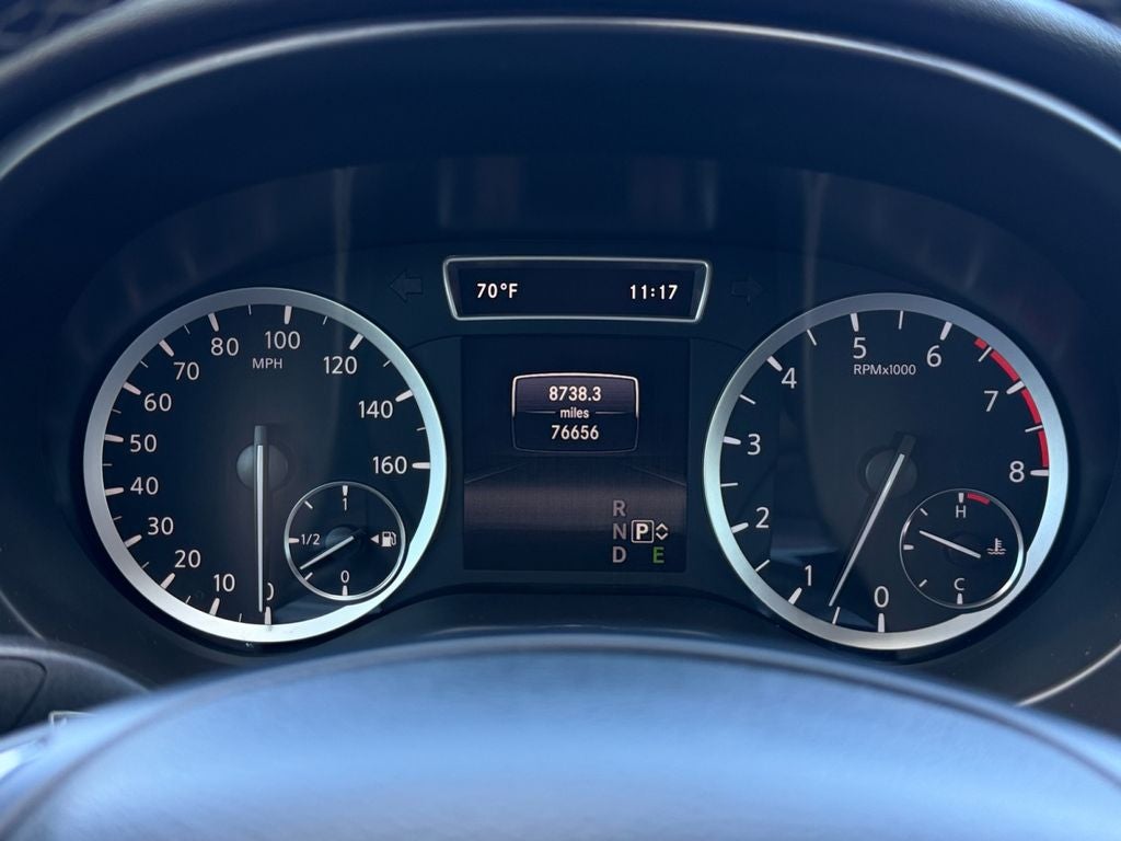 2017 INFINITI QX30 Premium