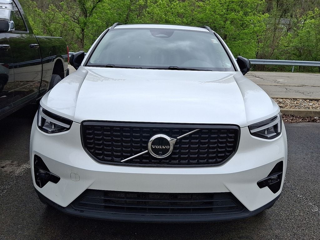 2023 Volvo XC40 Ultimate