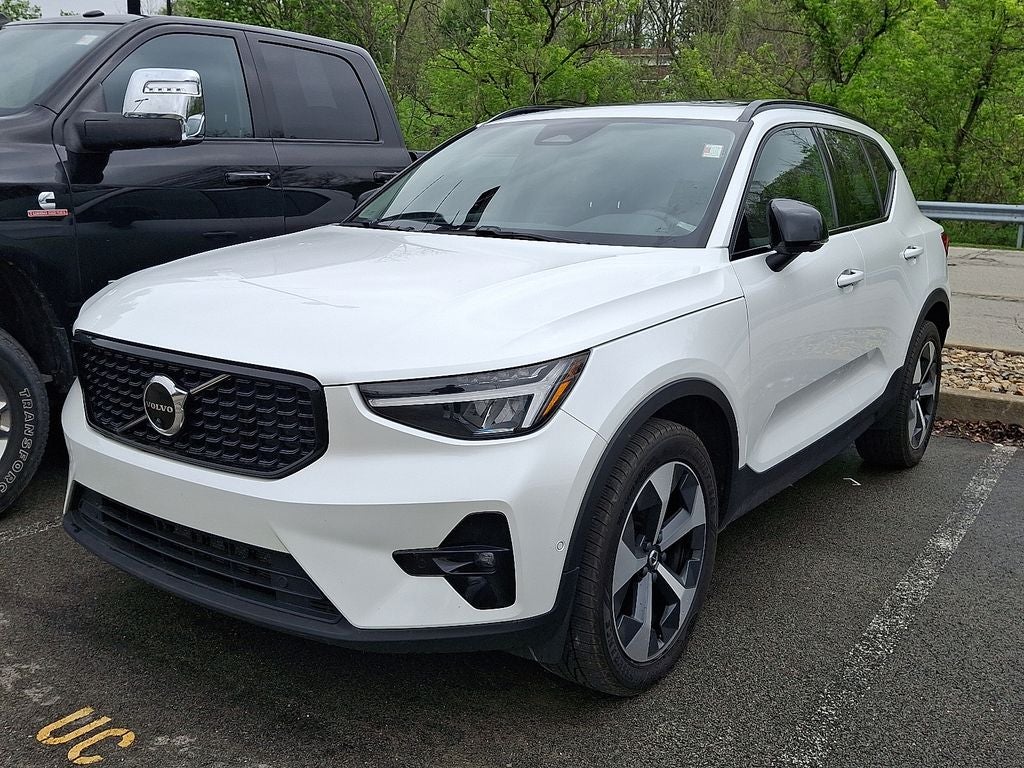 2023 Volvo XC40 Ultimate
