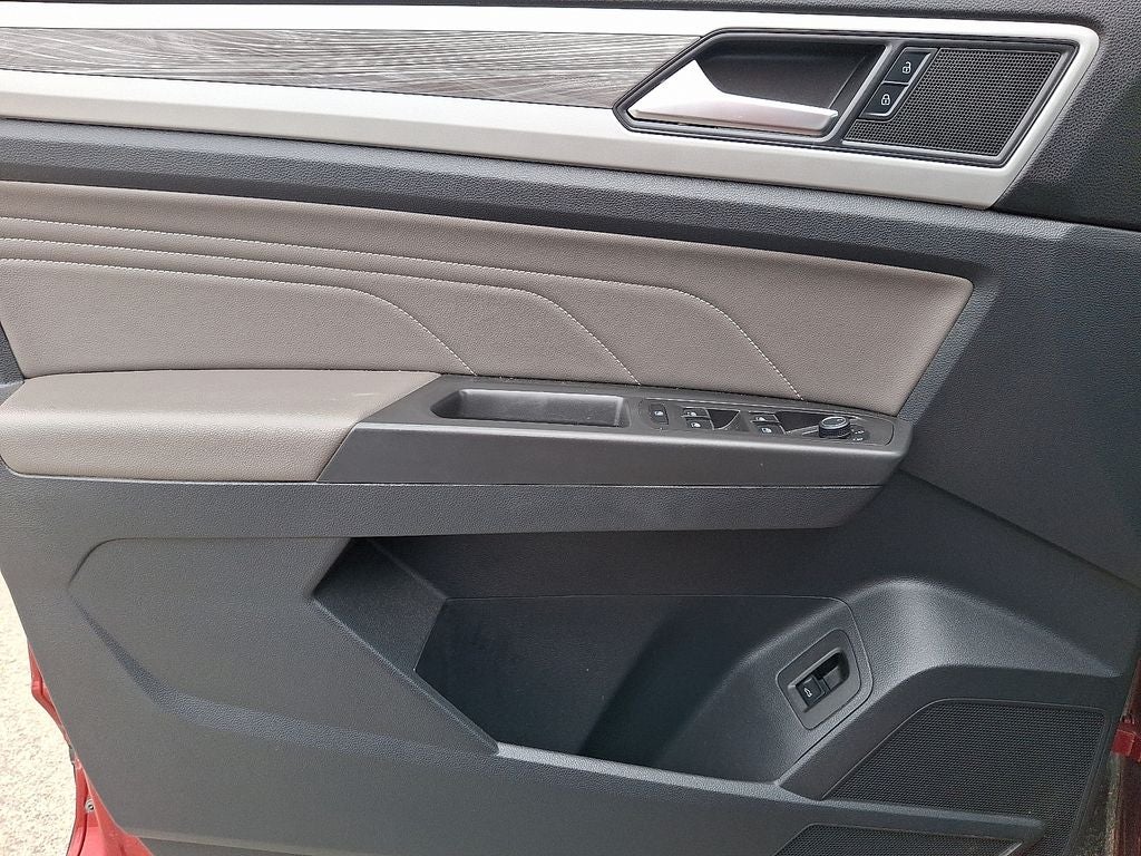 2022 Volkswagen Atlas Cross Sport 2.0T SE w/Technology