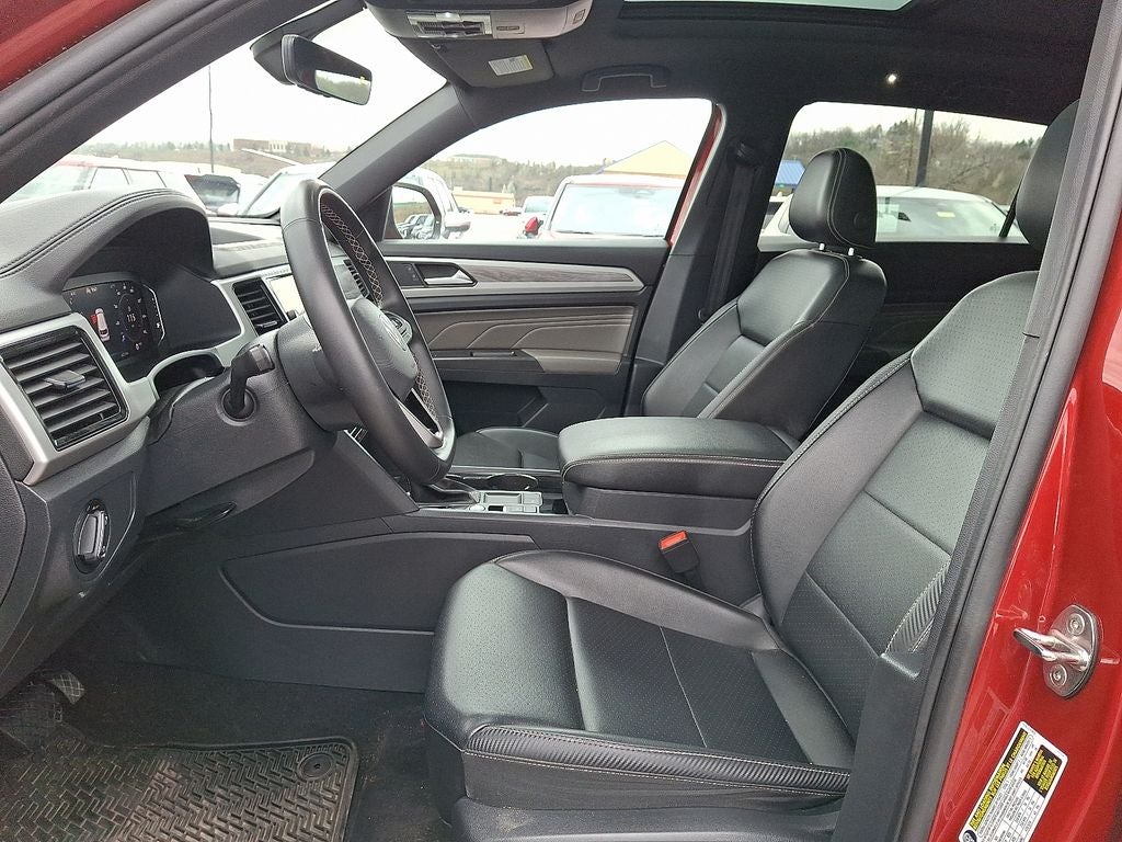 2022 Volkswagen Atlas Cross Sport 2.0T SE w/Technology