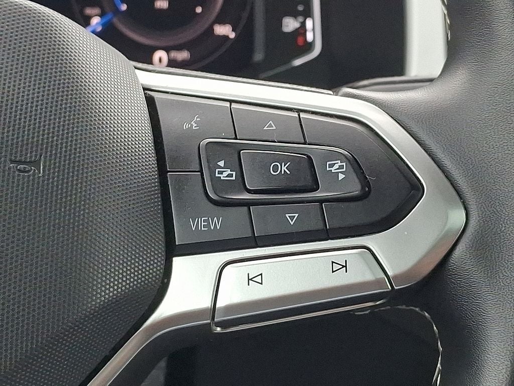 2022 Volkswagen Atlas Cross Sport 2.0T SE w/Technology