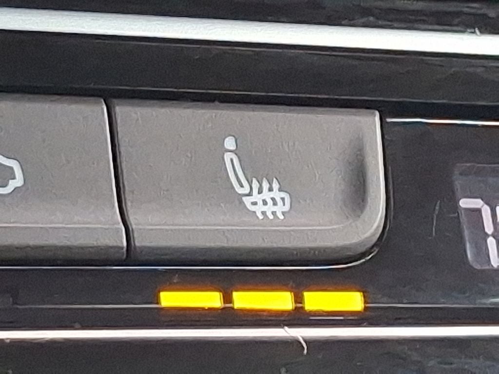 2022 Volkswagen Atlas Cross Sport 2.0T SE w/Technology