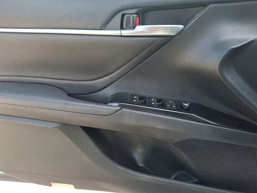 2018 Toyota Camry Hybrid XLE