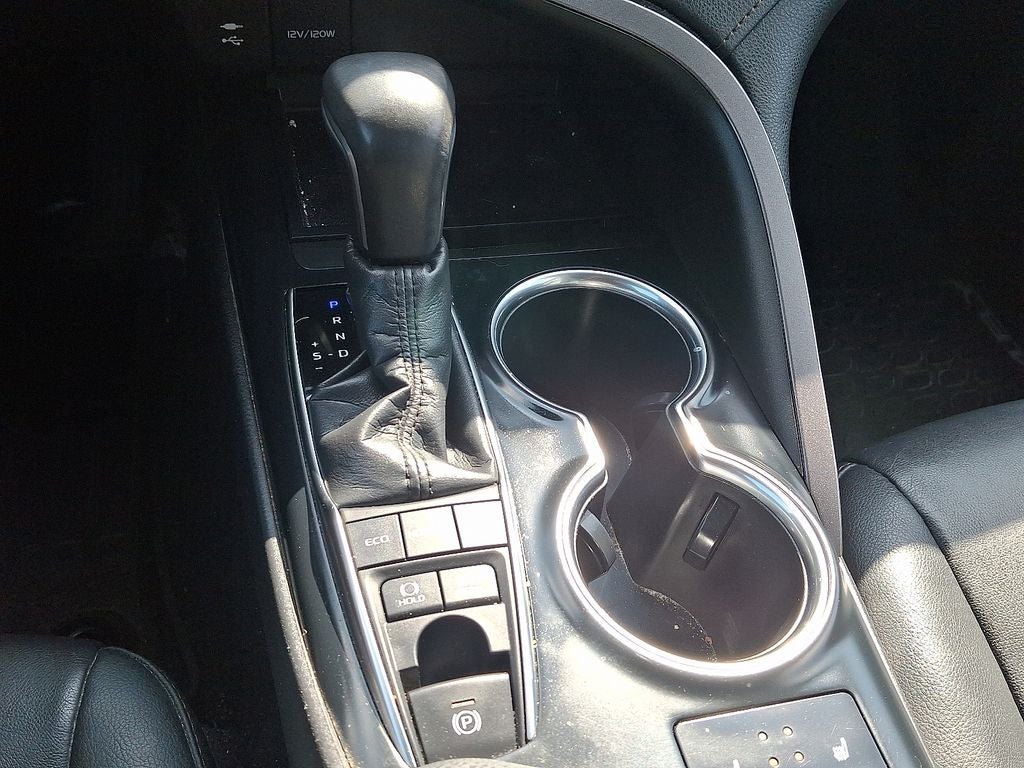 2018 Toyota Camry Hybrid XLE