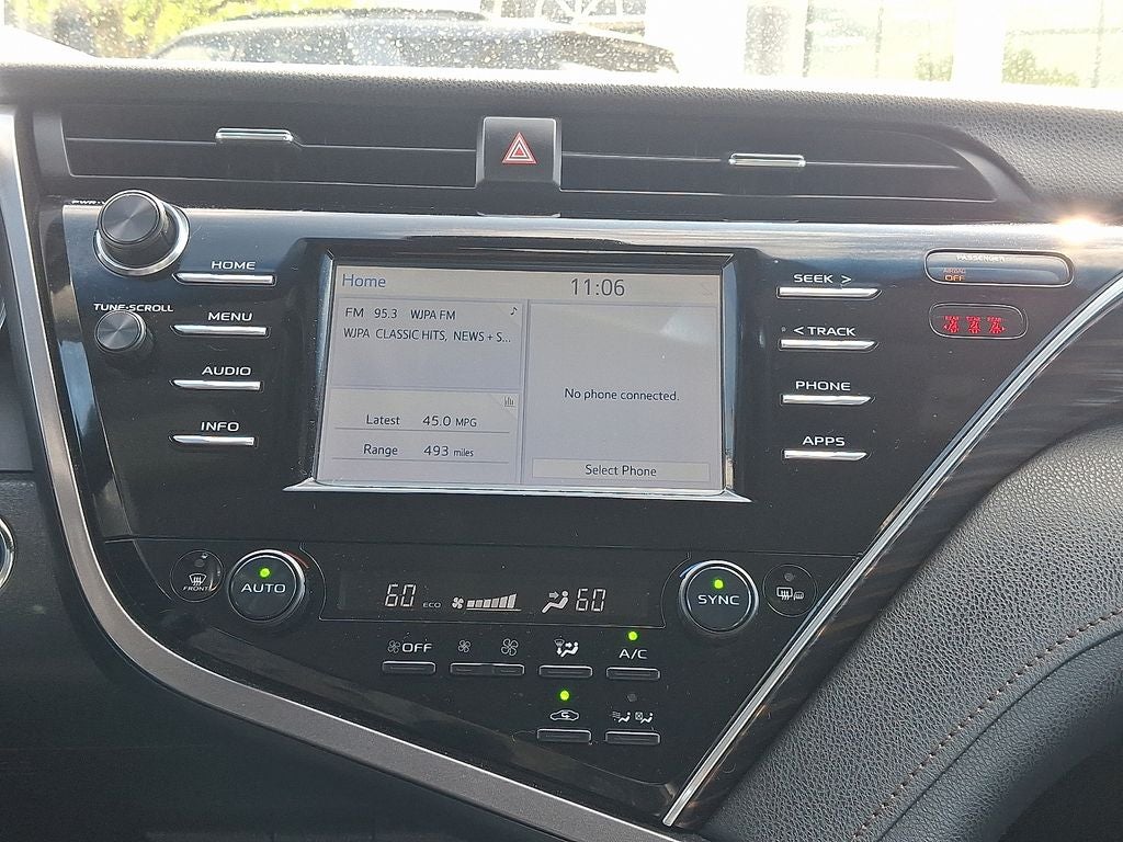 2018 Toyota Camry Hybrid XLE