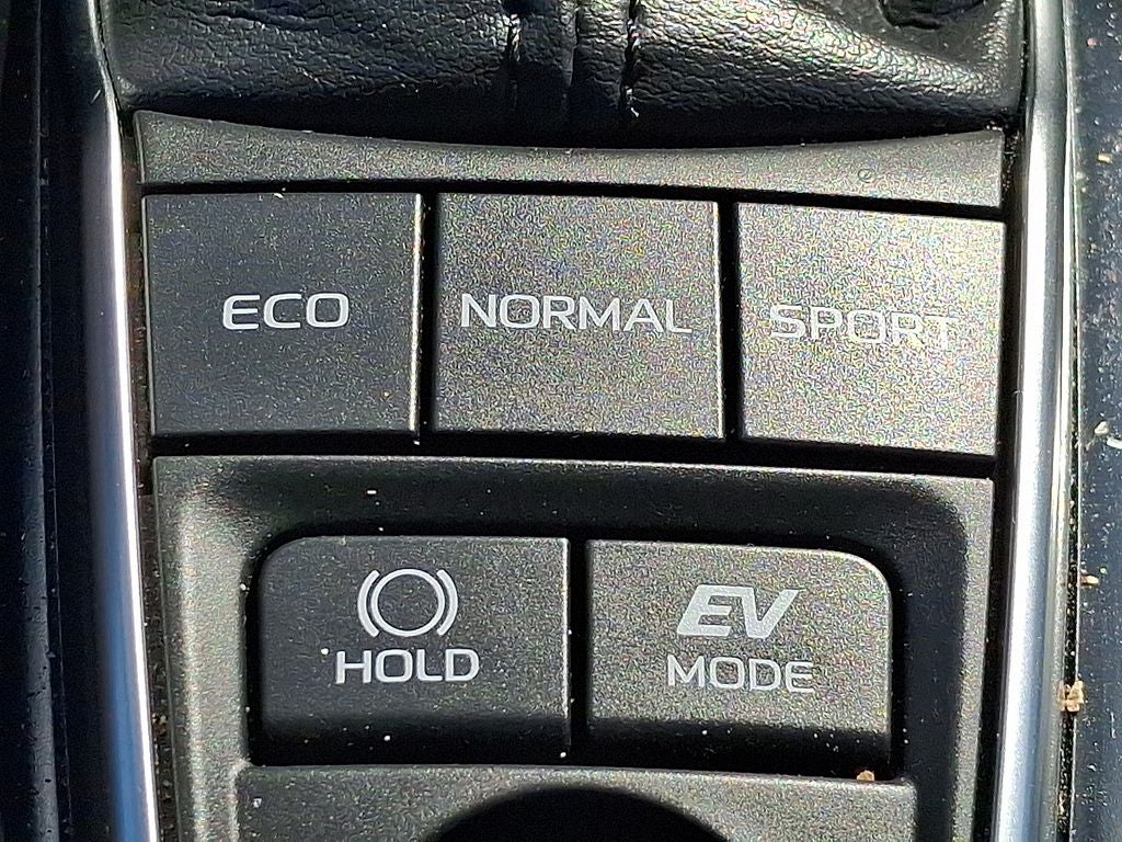 2018 Toyota Camry Hybrid XLE
