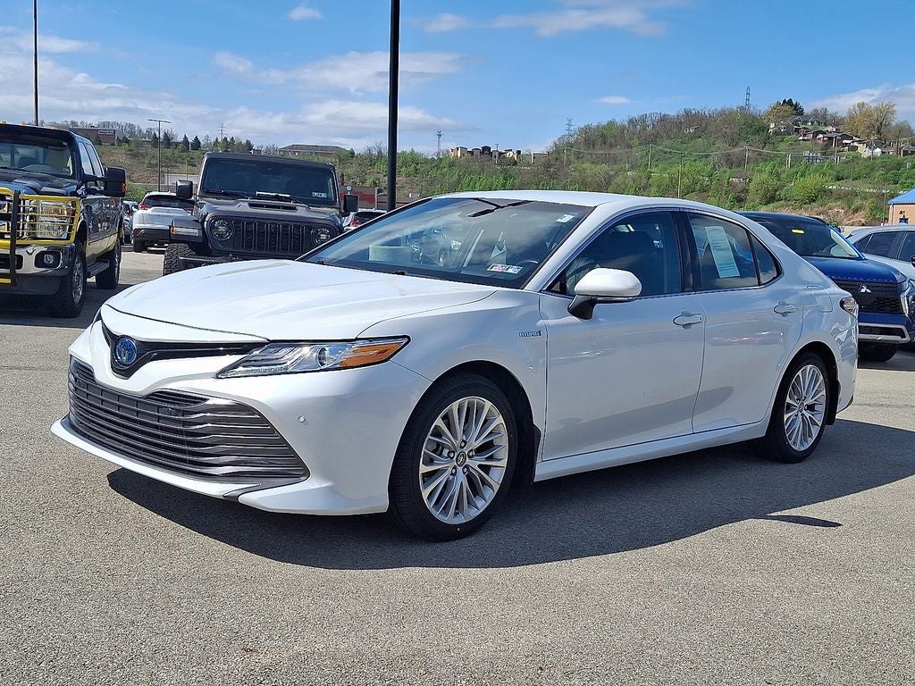 2018 Toyota Camry Hybrid XLE