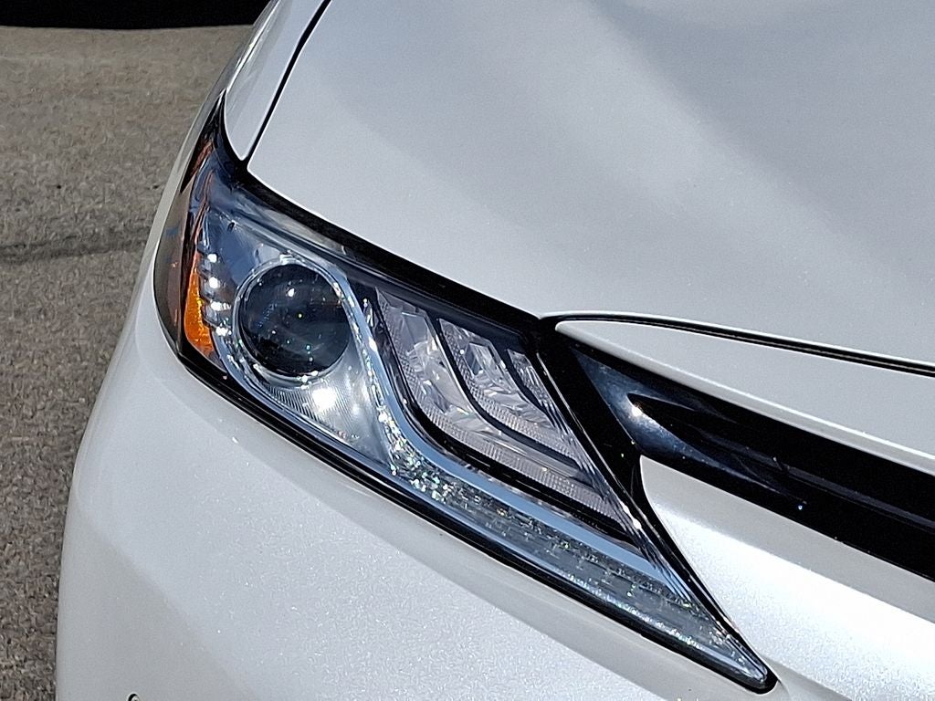 2018 Toyota Camry Hybrid XLE
