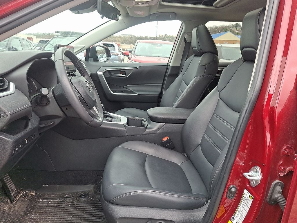 2023 Toyota RAV4 Hybrid XLE Premium