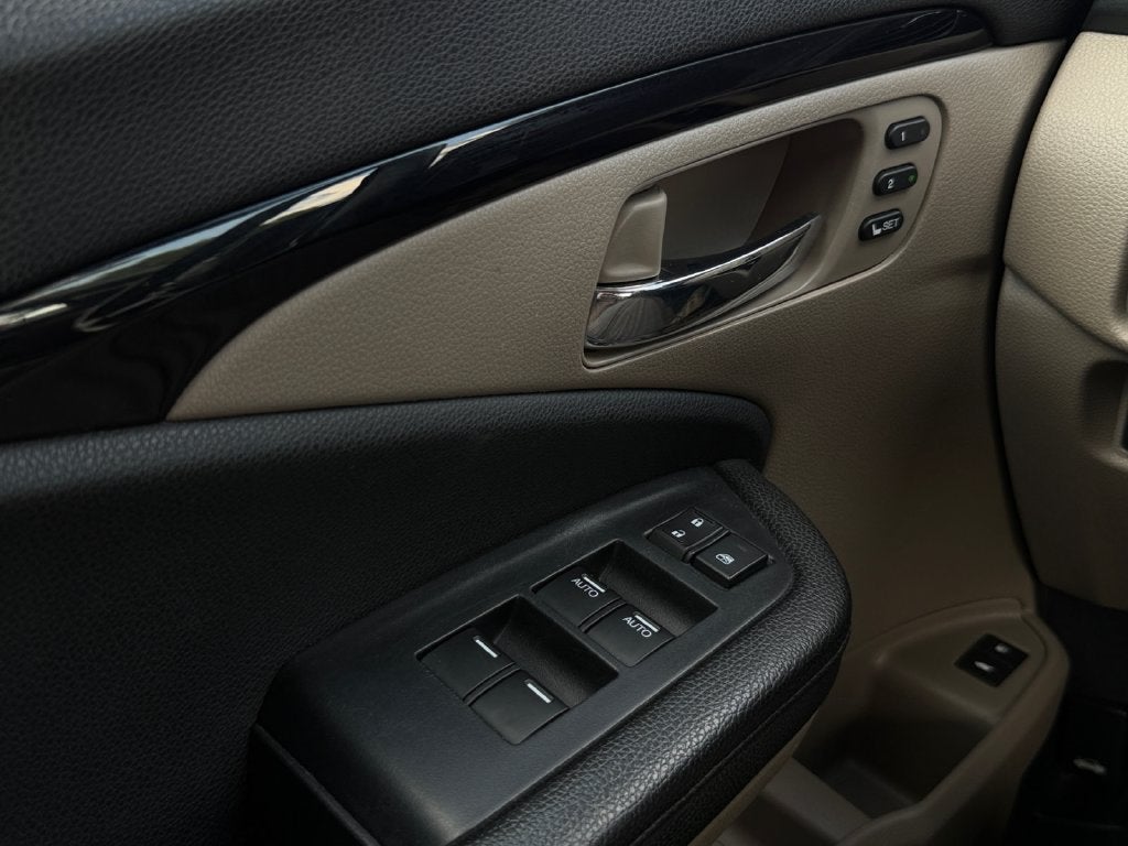2022 Honda Pilot Touring 8 Passenger