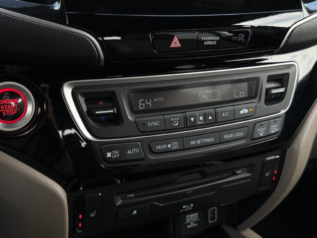 2022 Honda Pilot Touring 8 Passenger