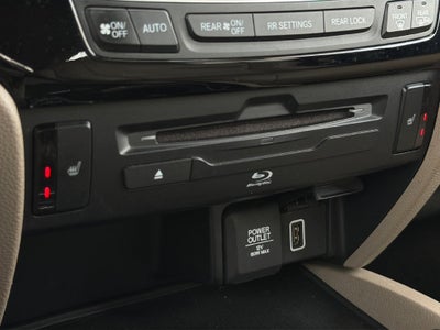 2022 Honda Pilot Touring 8 Passenger