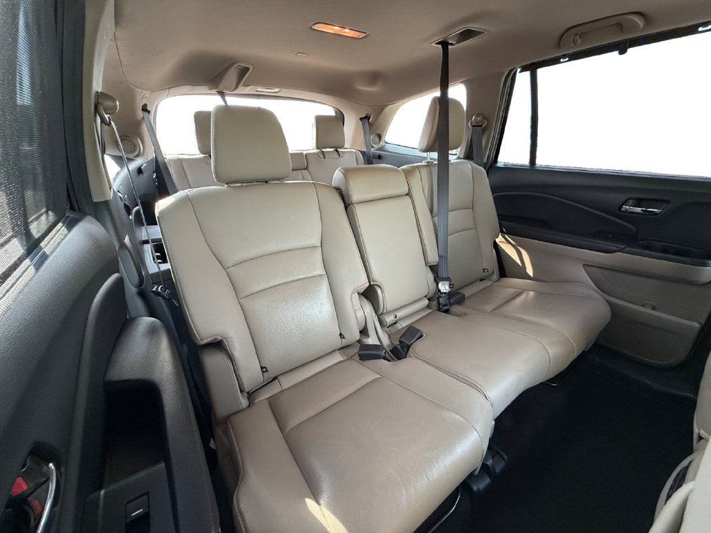 2022 Honda Pilot Touring 8 Passenger