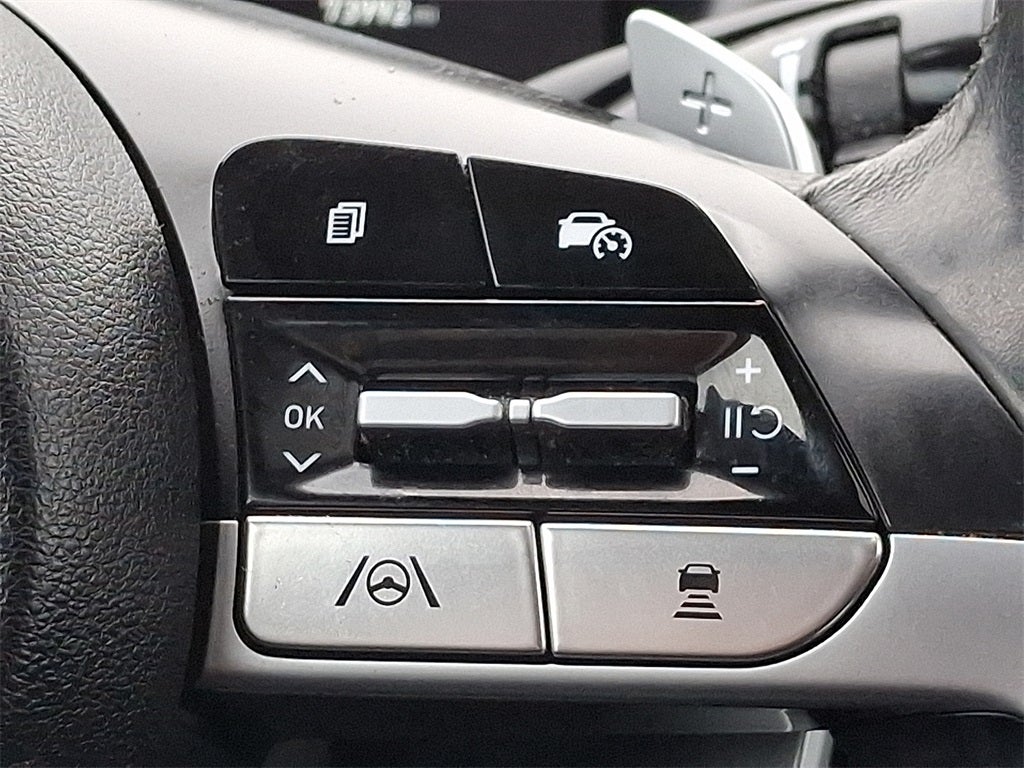 2023 Hyundai Santa Cruz SEL Premium