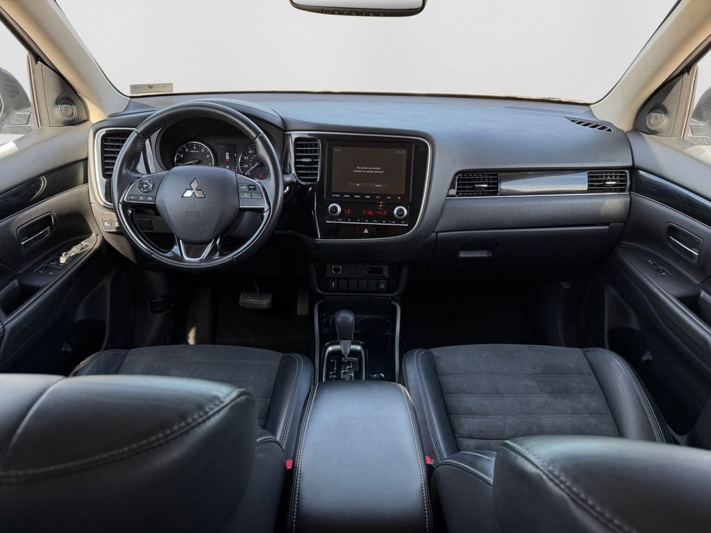 2020 Mitsubishi Outlander SE