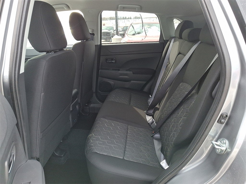 2026 Mitsubishi Outlander Sport 2.0 LE