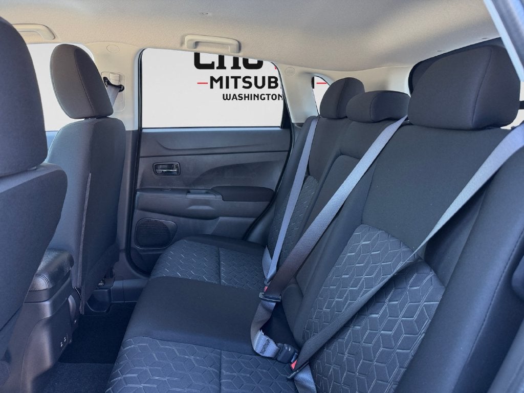 2027 Mitsubishi Outlander Sport 2.0 LE