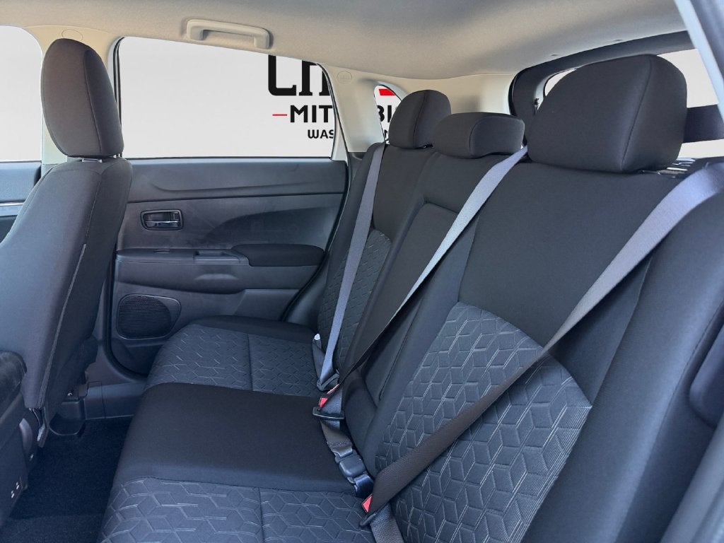 2027 Mitsubishi Outlander Sport 2.0 LE