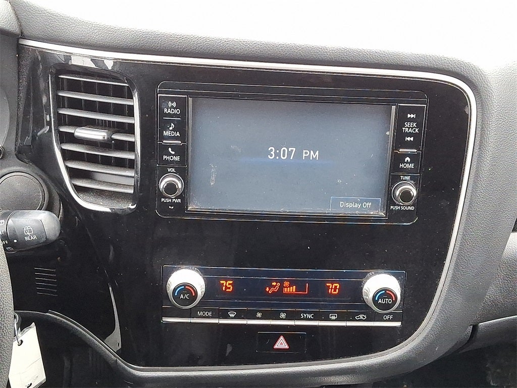 2020 Mitsubishi Outlander ES