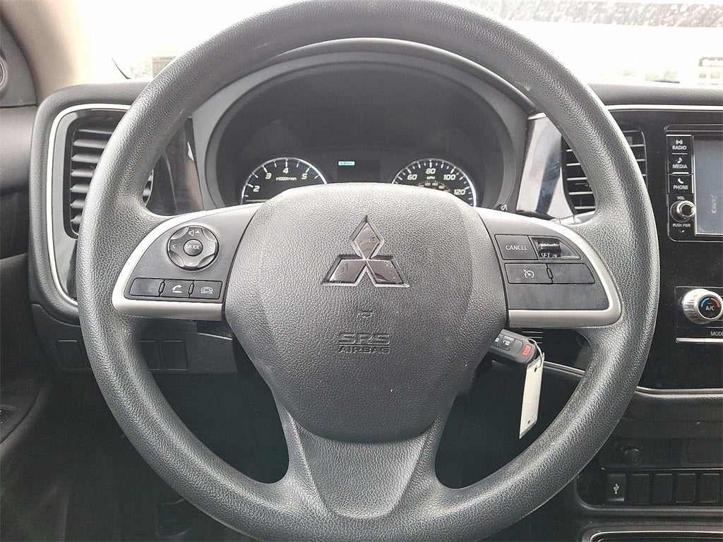 2020 Mitsubishi Outlander ES