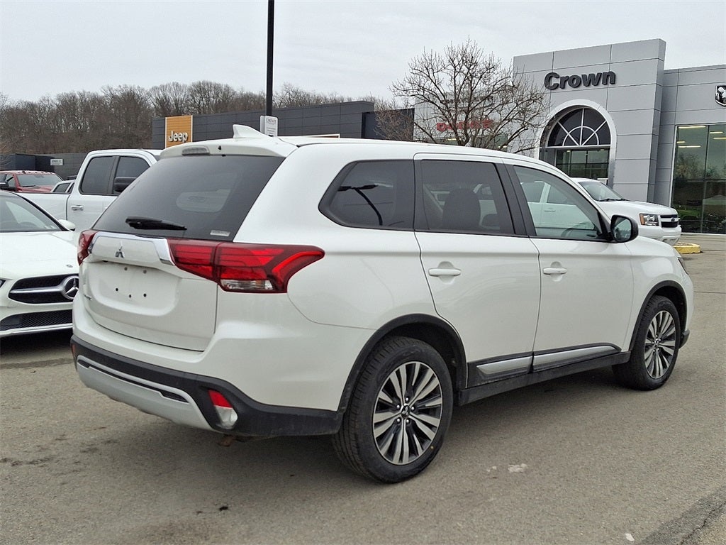 2020 Mitsubishi Outlander ES