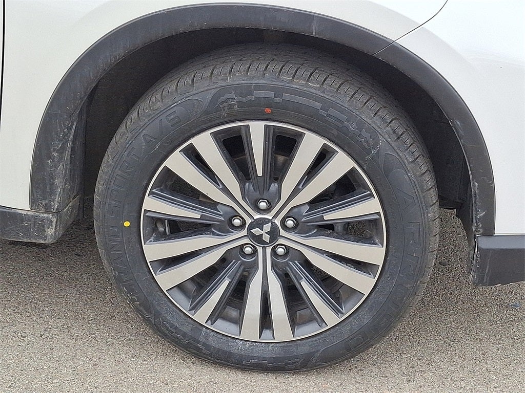 2020 Mitsubishi Outlander ES