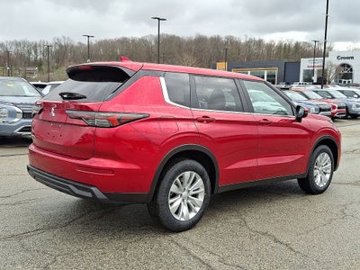 2026 Mitsubishi Outlander ES